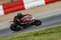 cadwell-no-limits-trackday;cadwell-park;cadwell-park-photographs;cadwell-trackday-photographs;enduro-digital-images;event-digital-images;eventdigitalimages;navarra;no-limits-trackdays;peter-wileman-photography;racing-digital-images;trackday-digital-images;trackday-photos